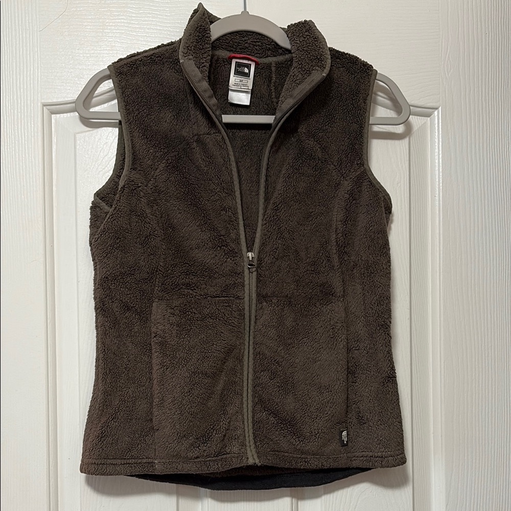 The North Face Women's Dark Green/Brown Sherpa Vest
